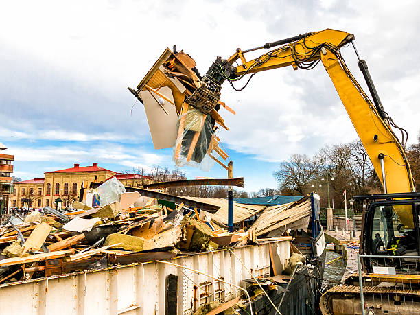 Best Local Junk Hauling  in Peoria, AZ